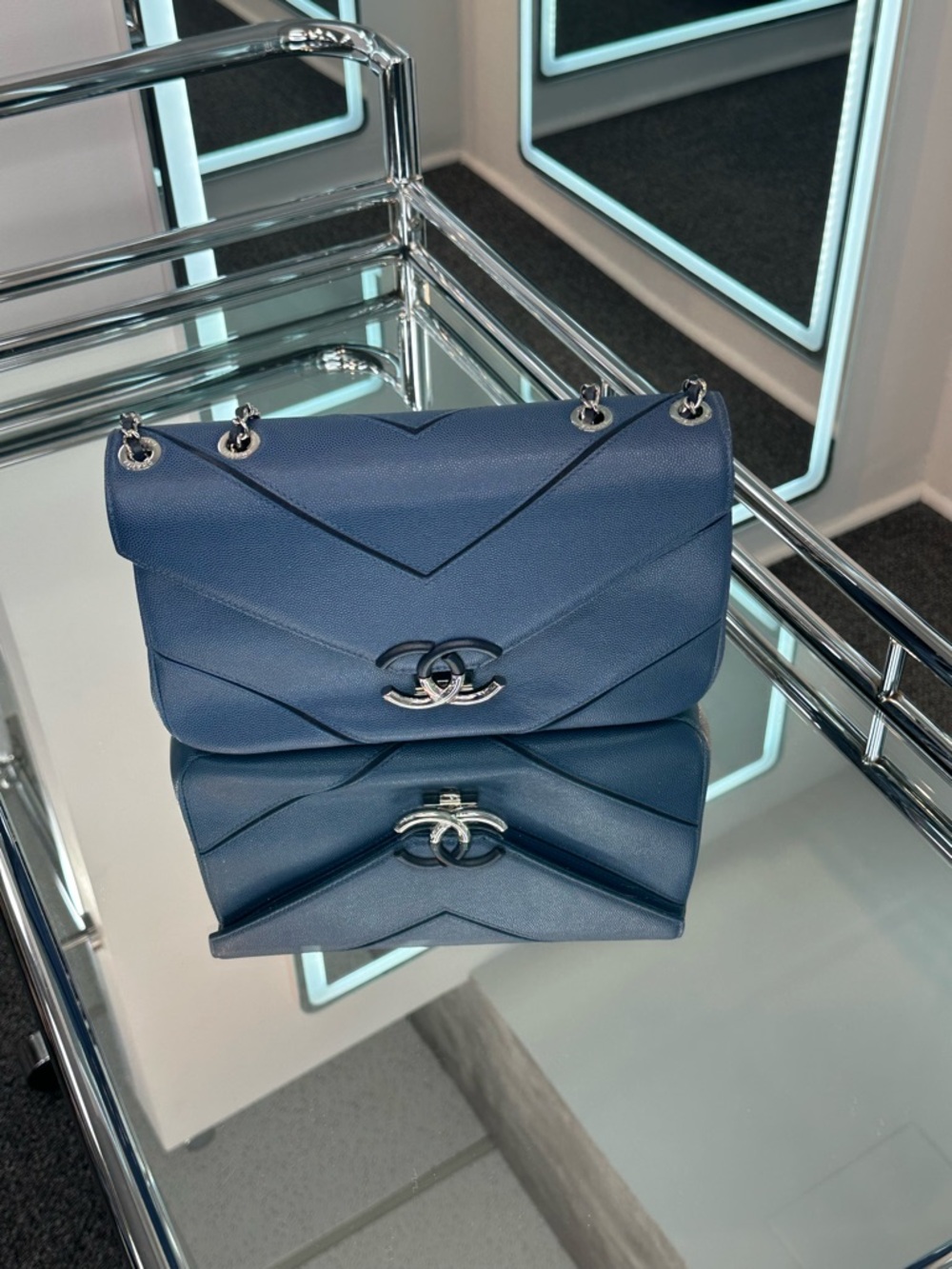 Chanel Bag - Picture 3 of 10
